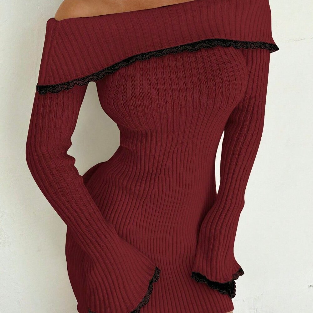 Red Elegant Women's Lace Dress - Picture 4 of 7